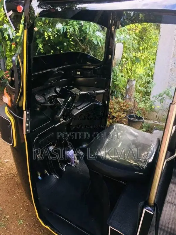 Bajaj RE 4 Stroke 2014 Three Wheel (Used)