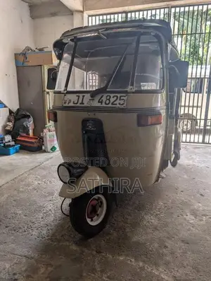 Bajaj 2 Stroke 2004 Three Wheel (Used)