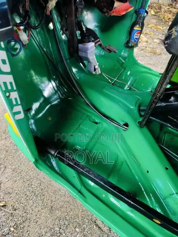 Bajaj RE 205 2012 Three Wheel (Used)
