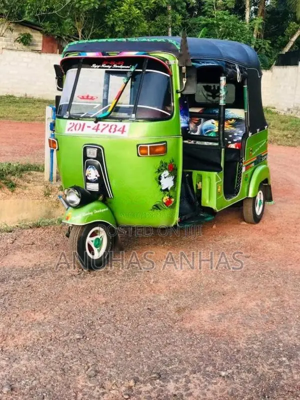 Bajaj RE 2 Stroke 1997 Three Wheel (Used)