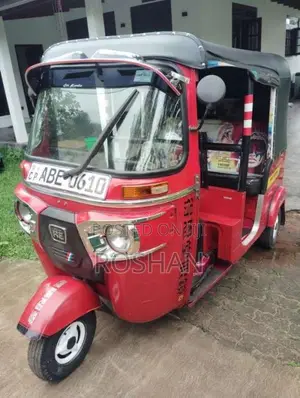 Bajaj RE 2015 Three Wheel (Used)