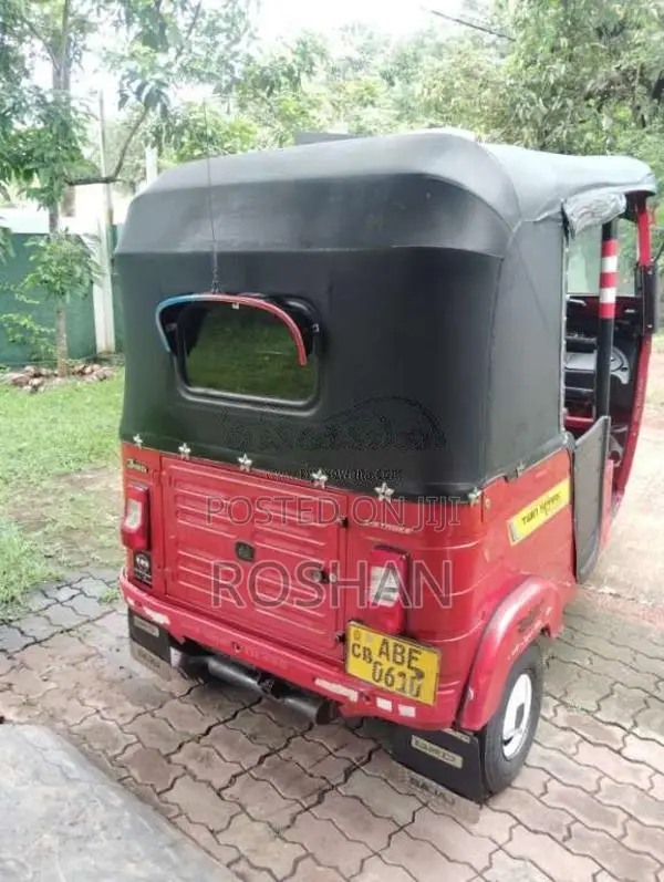 Bajaj RE 2015 Three Wheel (Used)