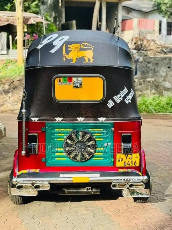 Bajaj RE 2011 Three Wheel (Used)