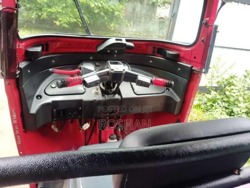 Bajaj RE 2015 Three Wheel (Used)