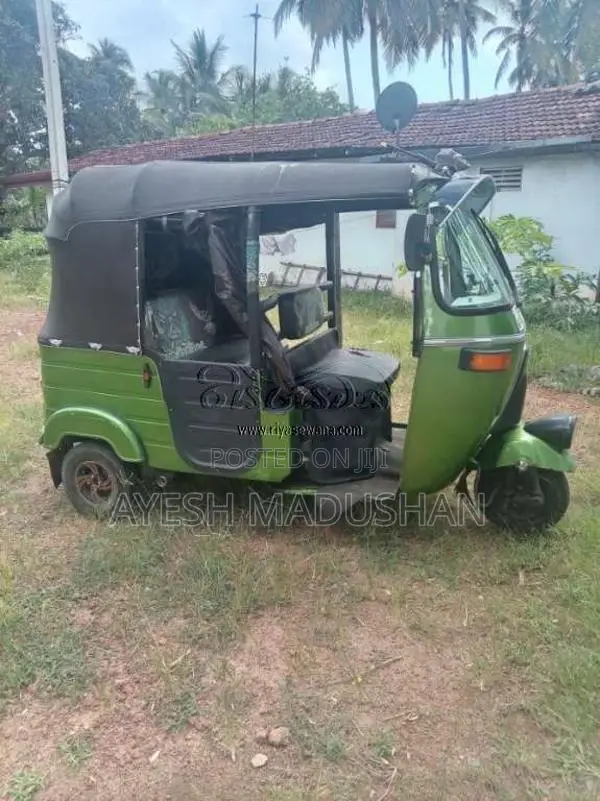 Bajaj 2 Stroke 2005 Three Wheel (Used)