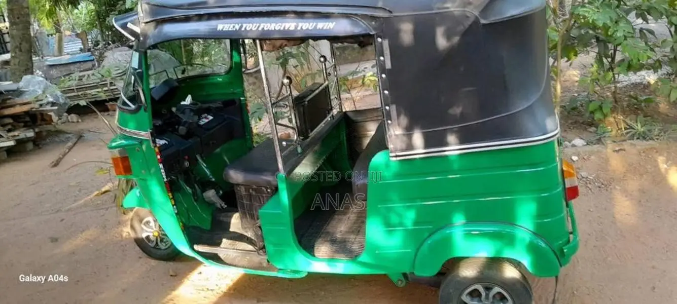 Bajaj RE 2013 Three Wheel (Used)