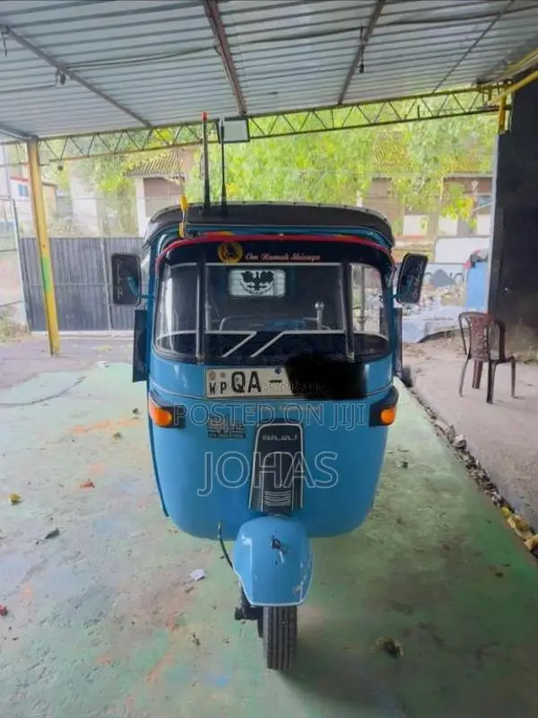 Bajaj 2 Stroke 2009 Three Wheel (Used)