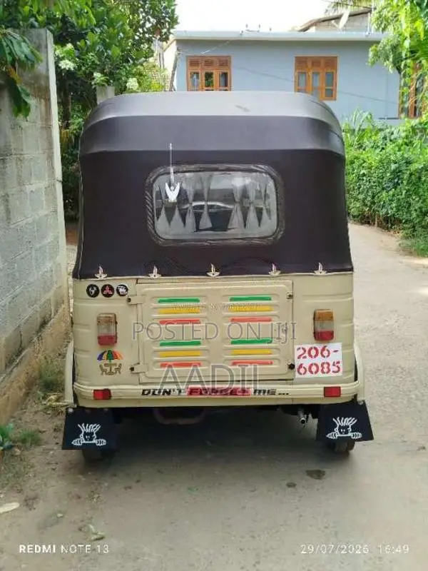 Bajaj 2 Stroke 2003 Three Wheel (Used)