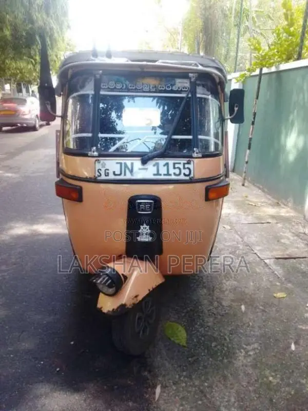 Bajaj 2 Stroke 2004 Three Wheel (Used)