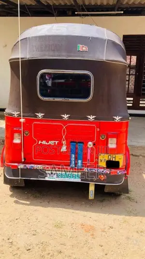 Bajaj 2 Stroke 2006 Three Wheel (Used)