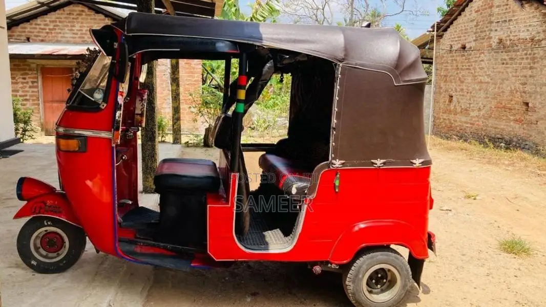 Bajaj 2 Stroke 2006 Three Wheel (Used)