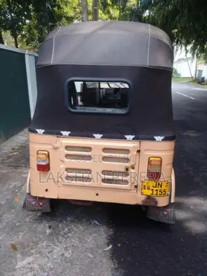 Bajaj 2 Stroke 2004 Three Wheel (Used)