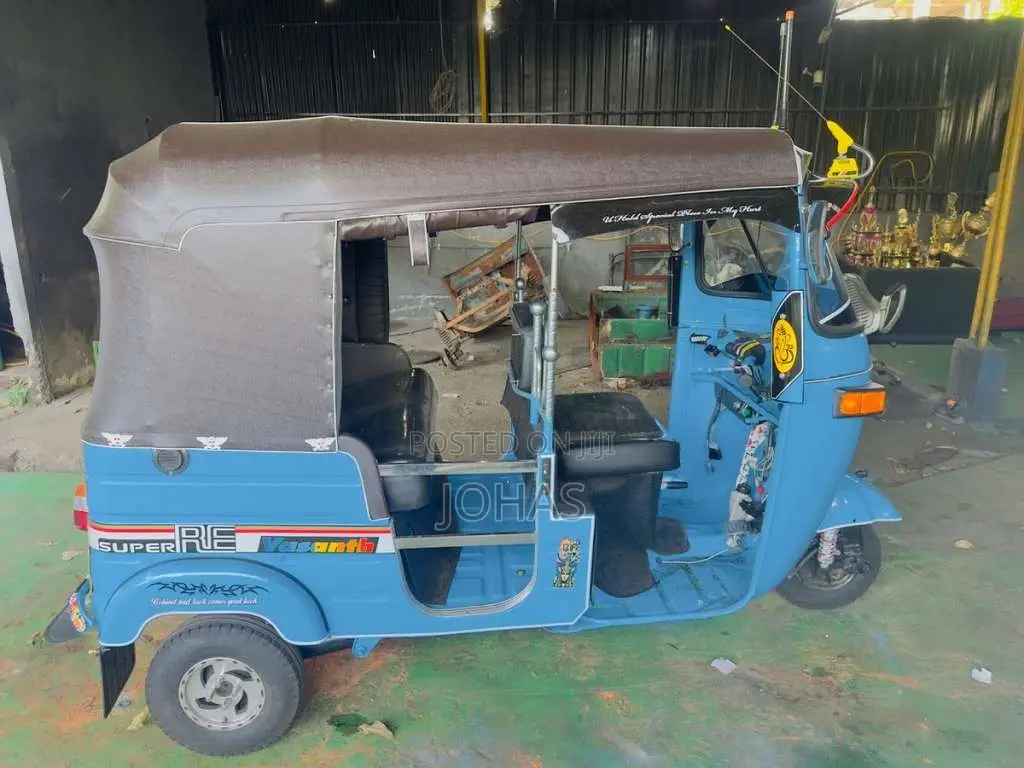 Bajaj 2 Stroke 2009 Three Wheel (Used)