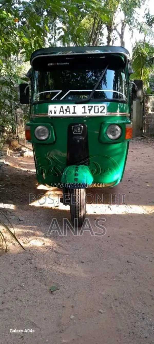 Bajaj RE 2013 Three Wheel (Used)