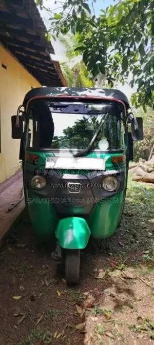 Bajaj RE 2016 Three Wheel (Used)
