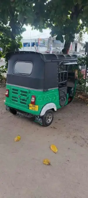 Bajaj RE 2016 Three Wheel (Used)