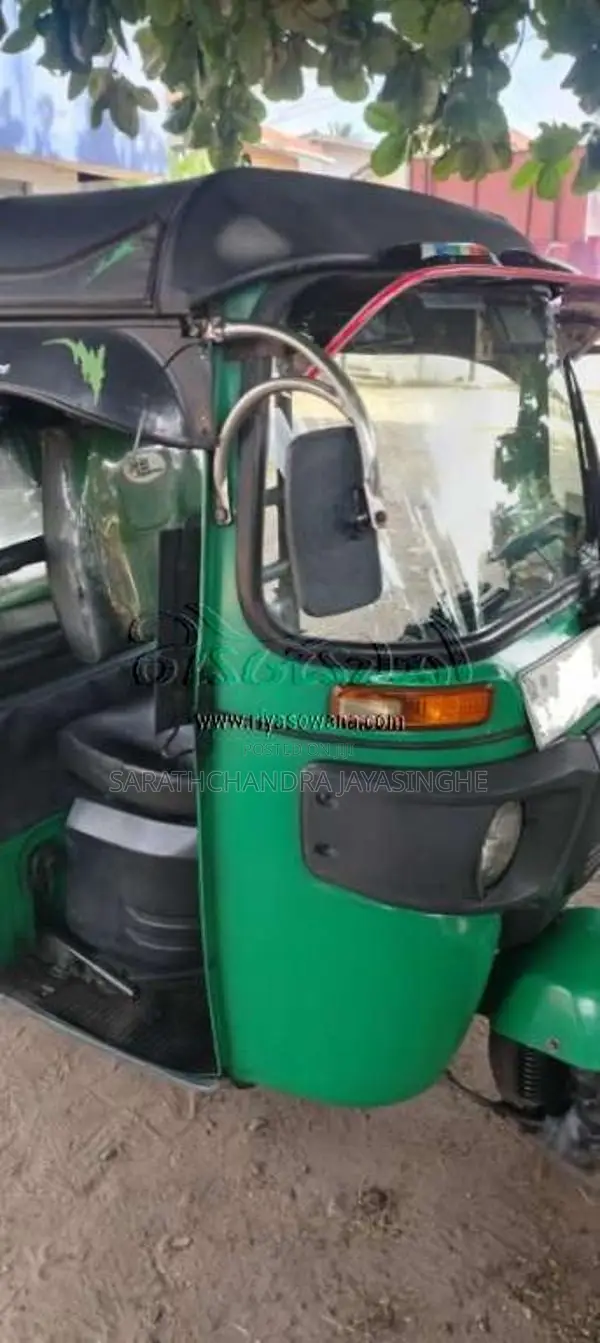 Bajaj RE 2016 Three Wheel (Used)