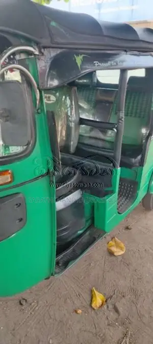 Bajaj RE 2016 Three Wheel (Used)