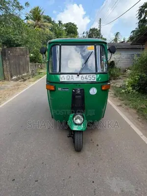 Bajaj 4 Stroke 2005 Three Wheel (Used)