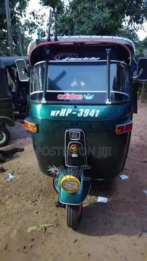 Bajaj 2 Stroke 2005 Three Wheel (Used)