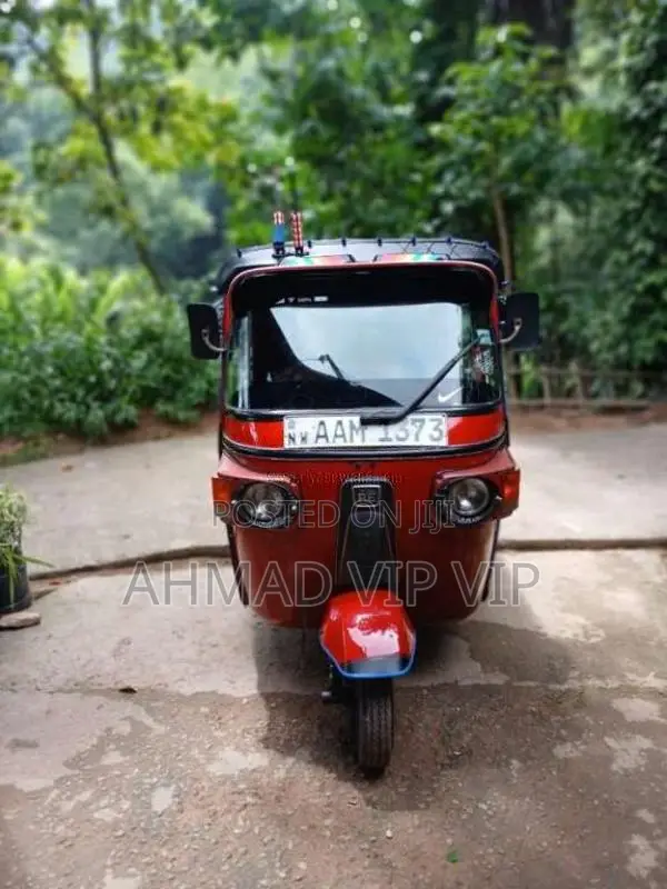 Bajaj 4 Stroke 2013 Three Wheel (Used)