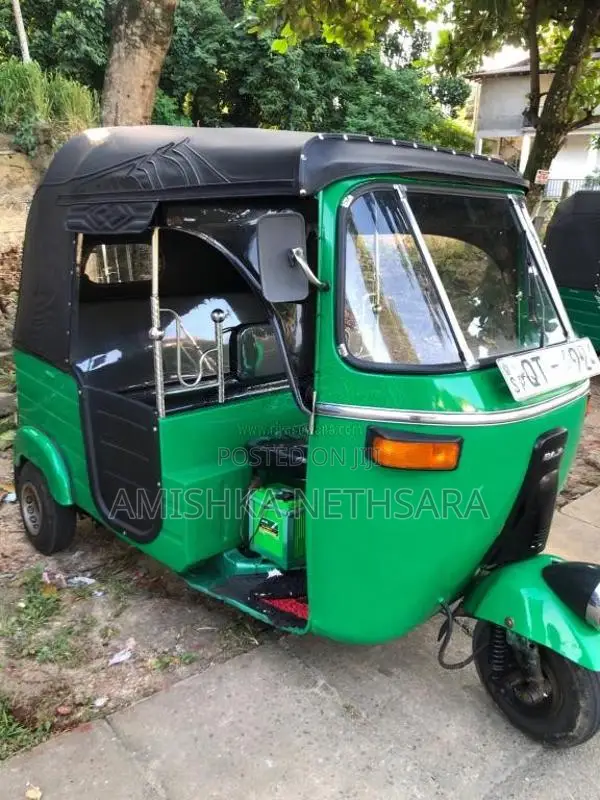 Bajaj Re 2009 Three Wheel (Used)