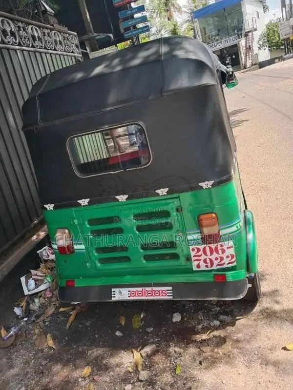 Bajaj RE 1999 Three Wheel (Used)