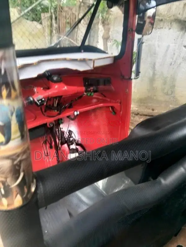 Bajaj RE 1999 Three Wheel (Used)