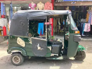 Bajaj 4 Stroke 2015 Three Wheel (Used)