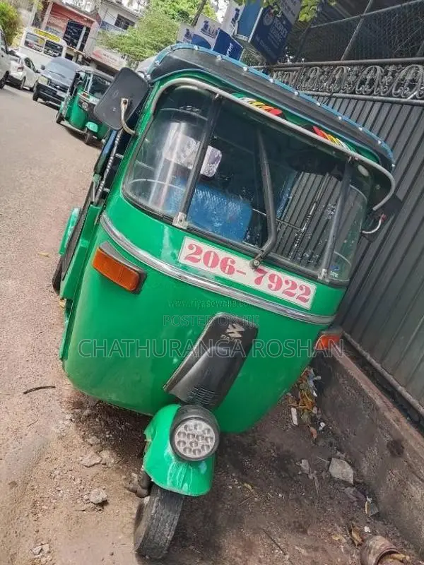 Bajaj RE 1999 Three Wheel (Used)