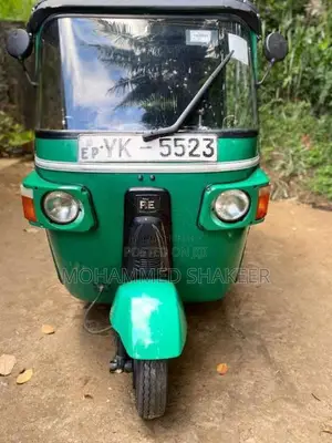 Bajaj 4 stroke 2011 Three Wheel (Used)