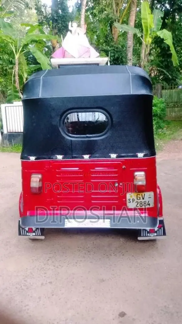 Bajaj 2 Stroke 2002 Three Wheel (Used)