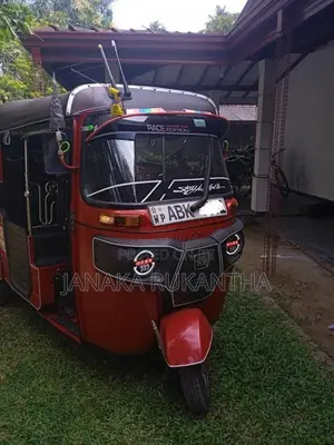 Bajaj 4 stroke 2016 Three Wheel (Used)