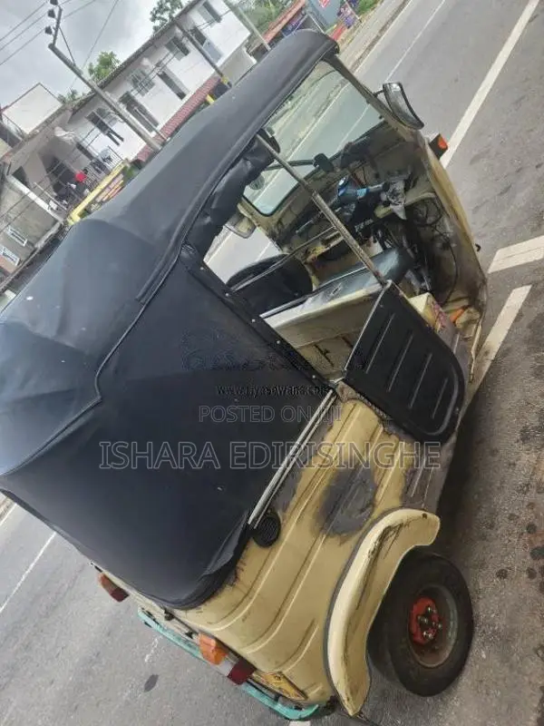 Bajaj 2 stroke 2006 Three Wheel (Used)