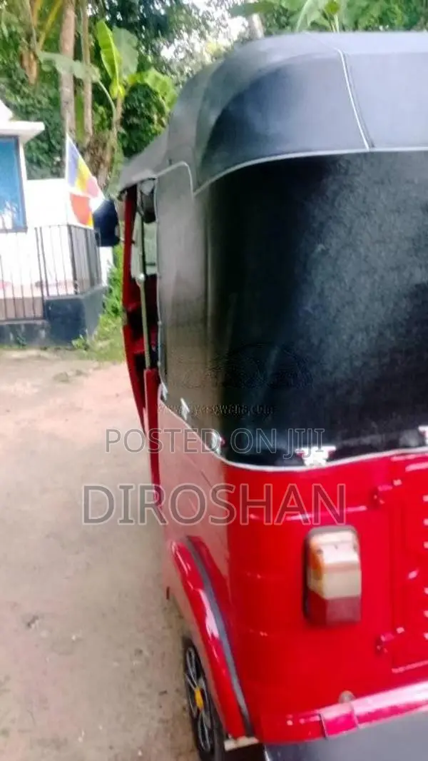Bajaj 2 Stroke 2002 Three Wheel (Used)