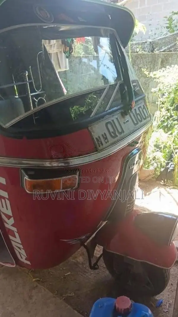 Bajaj 4 Stroke 2009 Three Wheel (Used)