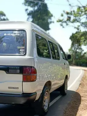 Toyota TownAce 1996 Van (Used)