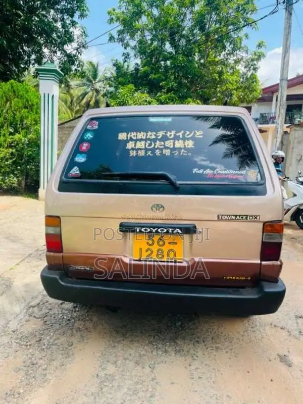 Toyota TownAce 1990 Van (Used)