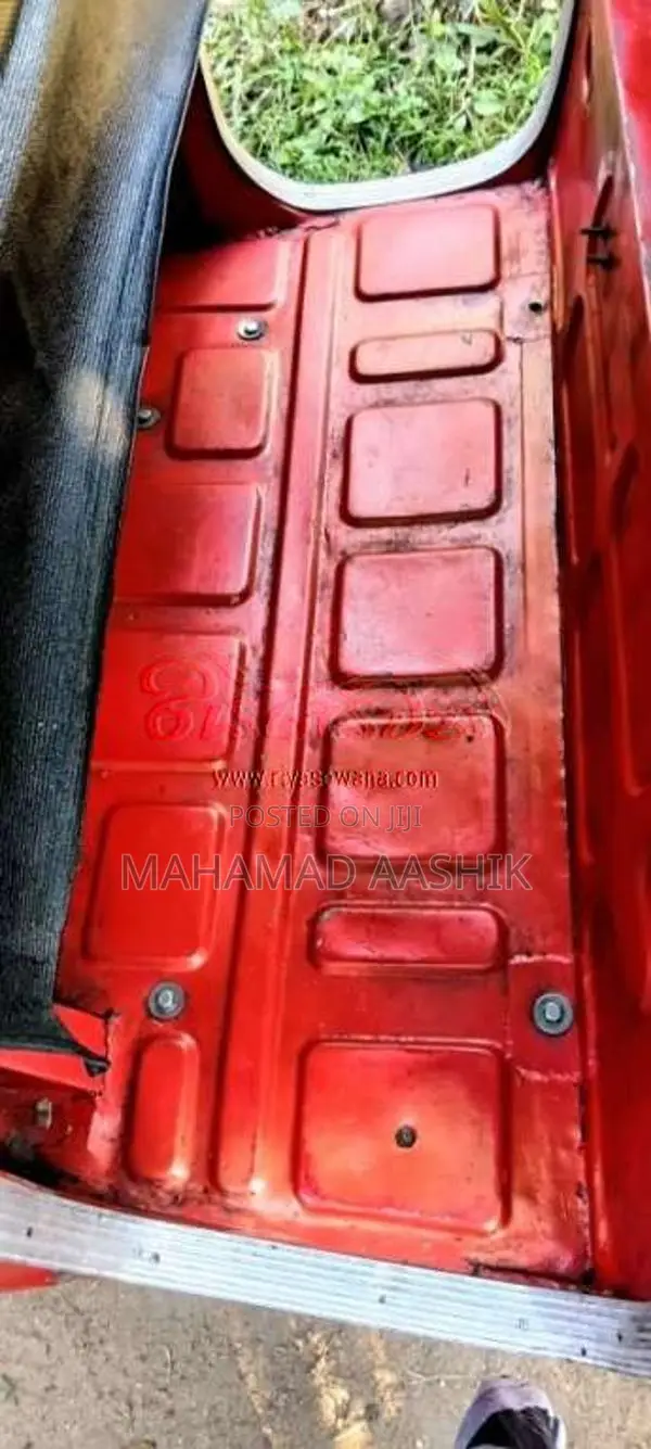 Bajaj 4 Stroke 2008 Three Wheel (Used)