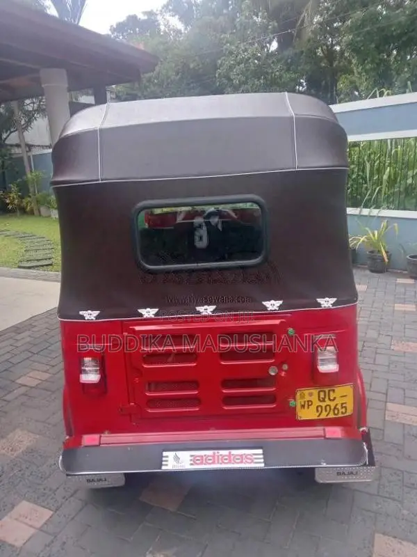 Bajaj 2 Stroke 2005 Three Wheel (Used)