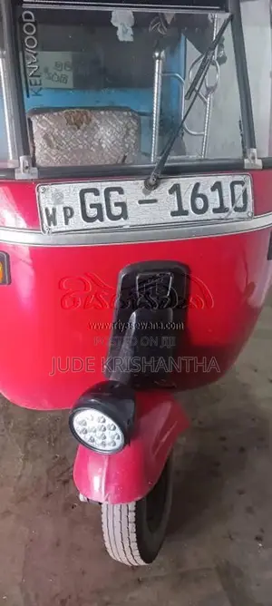 Bajaj 2 stroke 2000 Three Wheel (Used)