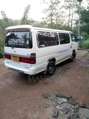 Toyota HIACE 2003 Van (Used)