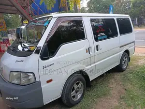 Nissan Vanette Lion Face 2005 Van (Used)