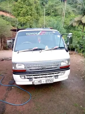 Toyota HIACE 2003 Van (Used)