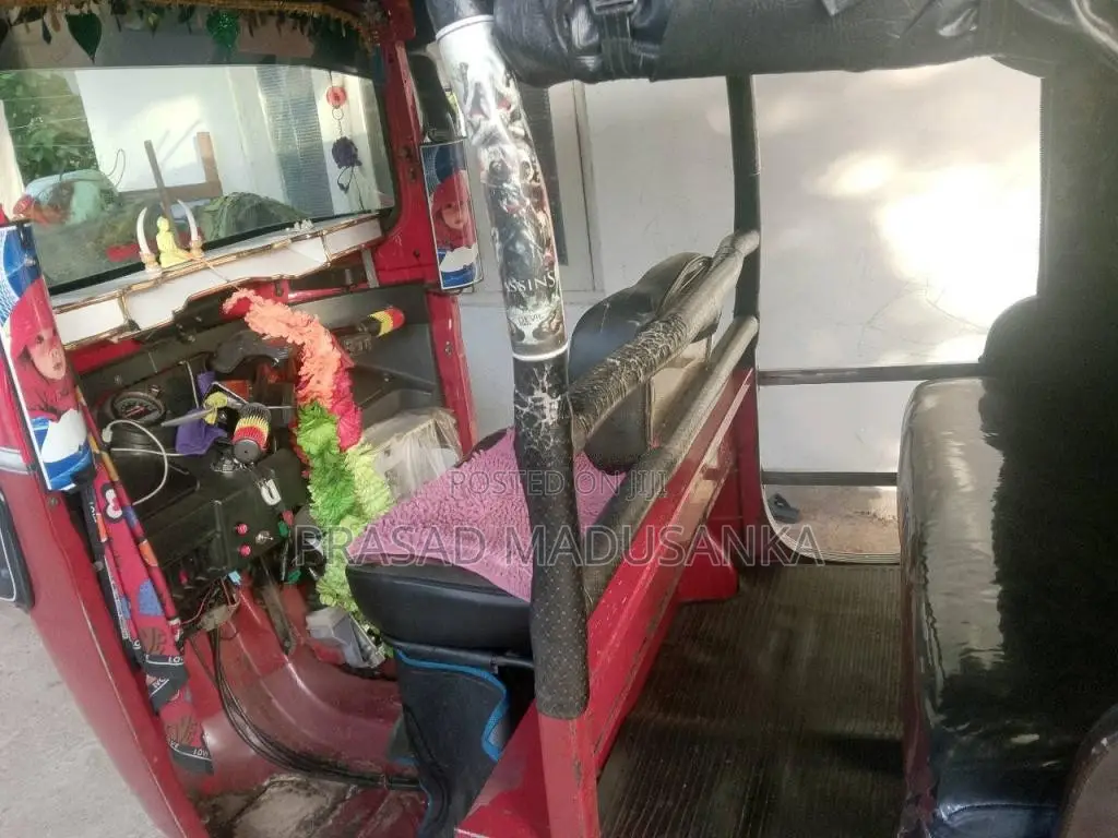 Bajaj 4 stroke 2015 Three Wheel (Used)