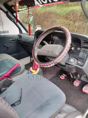 Toyota HIACE 2003 Van (Used)
