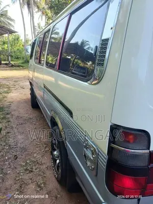 Toyota LH113 1994 Van (Used)