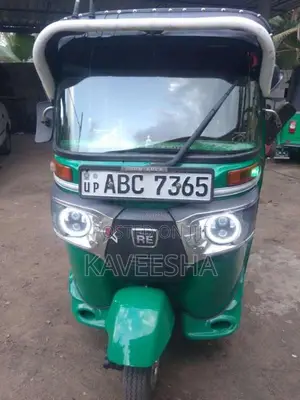 Bajaj 4 Stroke 2015 Three Wheel (Used)