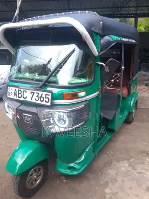 Bajaj 4 Stroke 2015 Three Wheel (Used)
