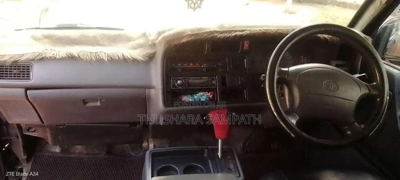 Toyota Dolphin LH113 Super Gl 1993 Van (Used)